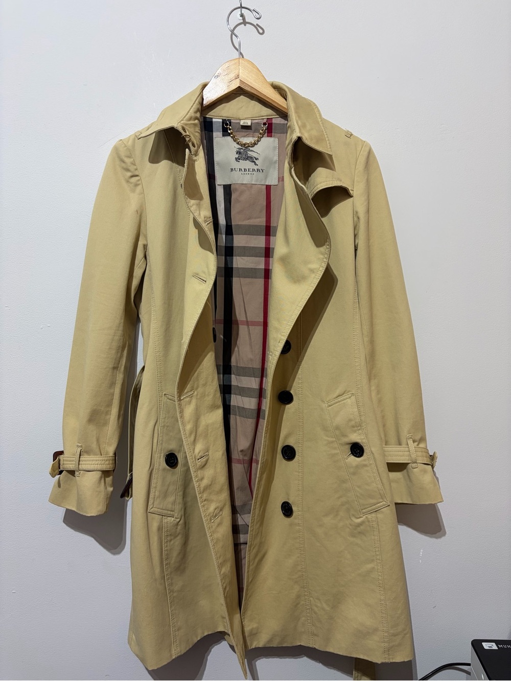 Burberry The Sandringham Belted Trench Coat
